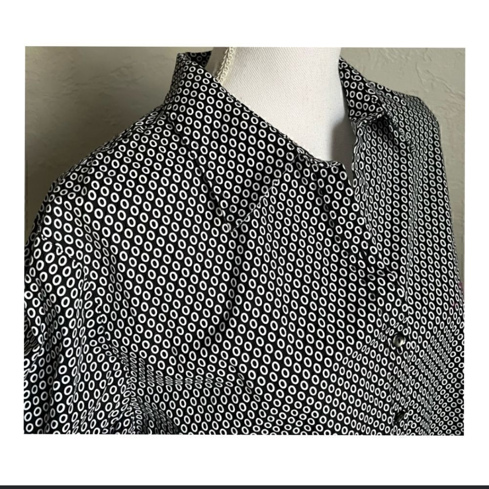Investments Button Down Dress Shirt EUC Size 16 - Picture 4 of 9